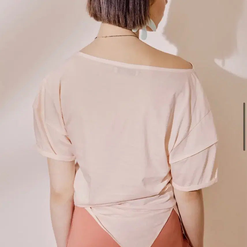 [BUNJANG] J. Chung Bell Sleeve Tee / 제이청 티셔츠 Bell Sleeve Tee