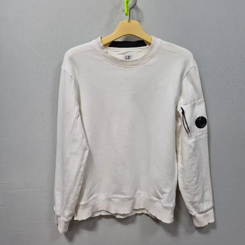 [BUNJANG] C.P. Company White Crewneck Sweatshirt L / C.P. 컴퍼니 화이트 맨투맨 L