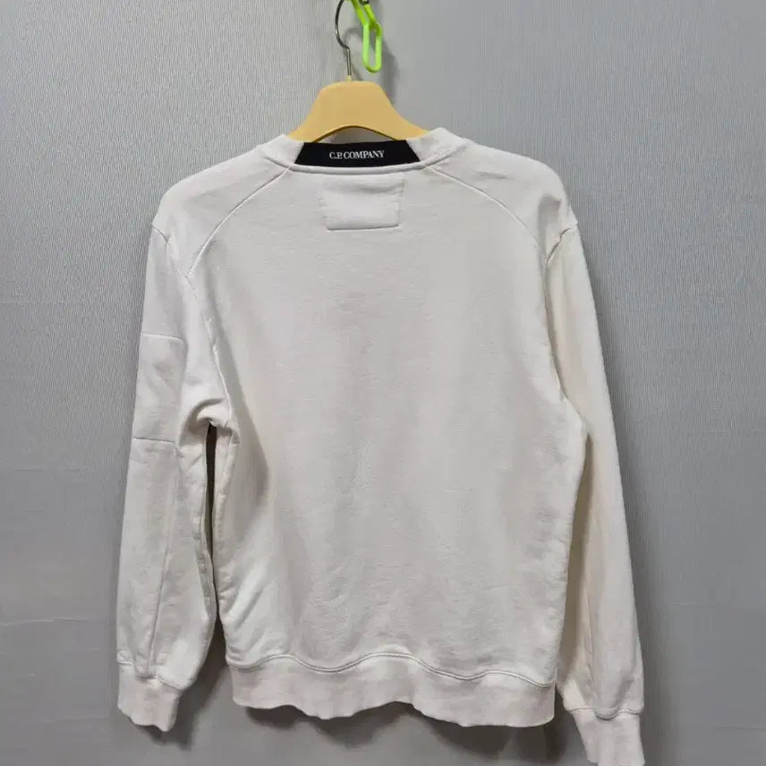 [BUNJANG] C.P. Company White Crewneck Sweatshirt L / C.P. 컴퍼니 화이트 맨투맨 L