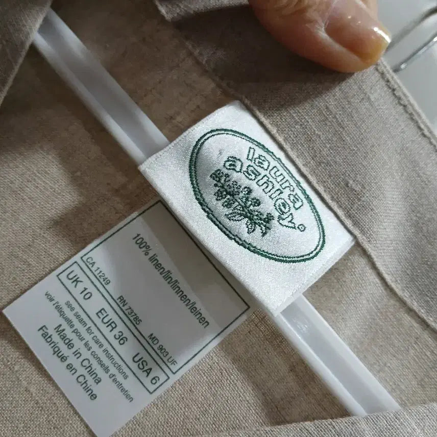 [BUNJANG] Laura Ashley 100% Linen Long Dress Beige Size 36 (55) Mint Condition / 로라애슐리. (린넨100%)롱 원피스 36(55).사용감없음