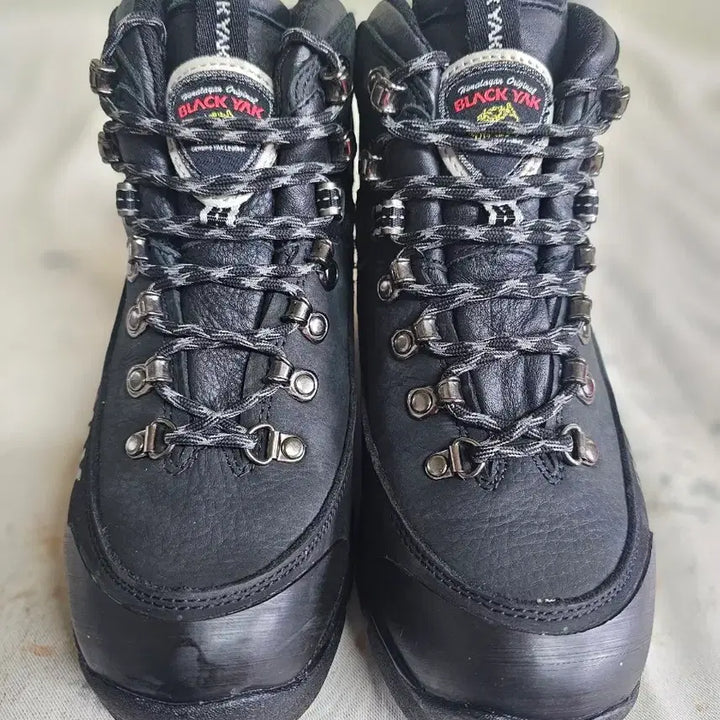 [BUNJANG] Blackyak Gore-Tex Professional Hiking Boots / 블랙야크 고어텍스 전문가용 등산화 블랙
