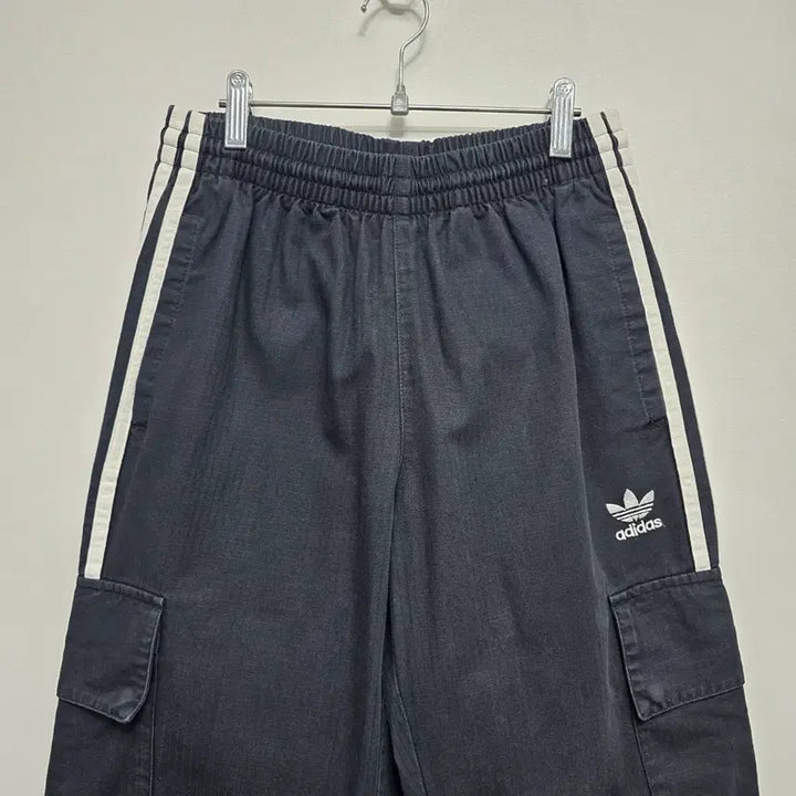 [BUNJANG] Adidas Three-Stripe Cargo Pants / 아디다스 삼선 카고 팬츠