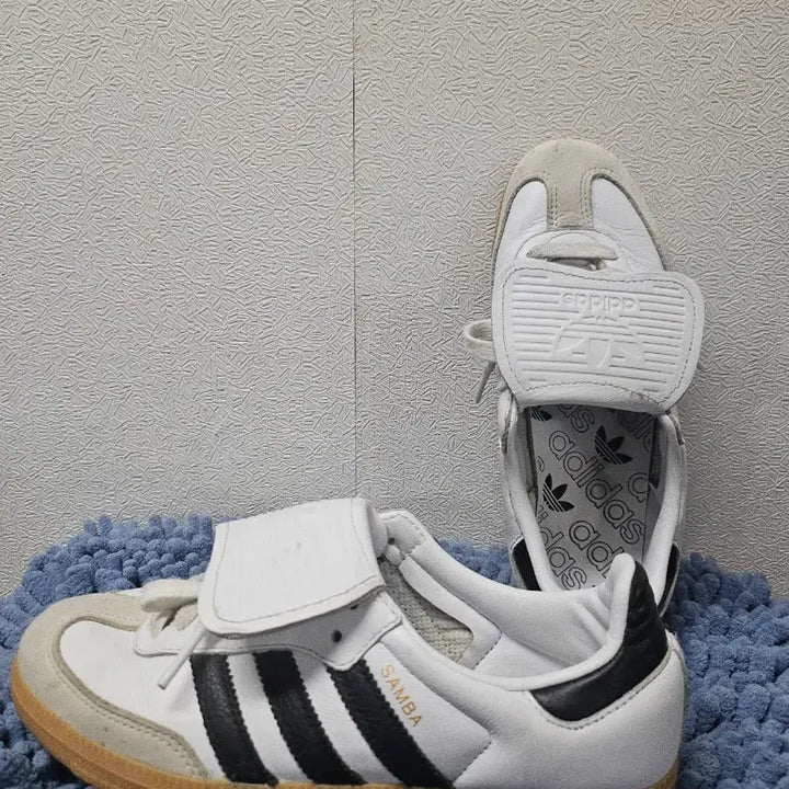 [SOLD OUT] 아디다스] 우먼스 삼바 LT 클라우드화이트 225