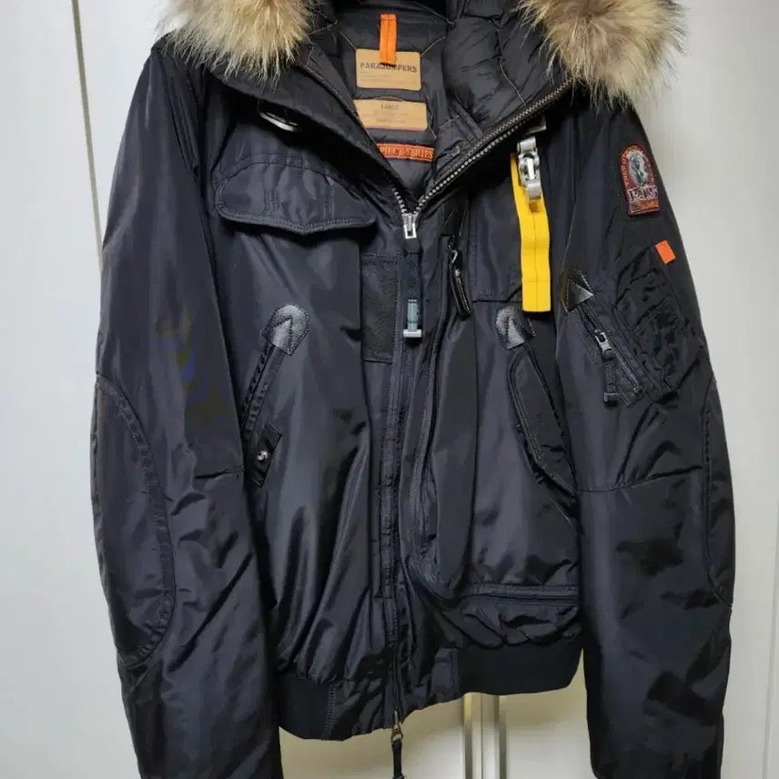 [SOLD OUT] 파라점퍼스 고비 블랙 색상 L사이즈