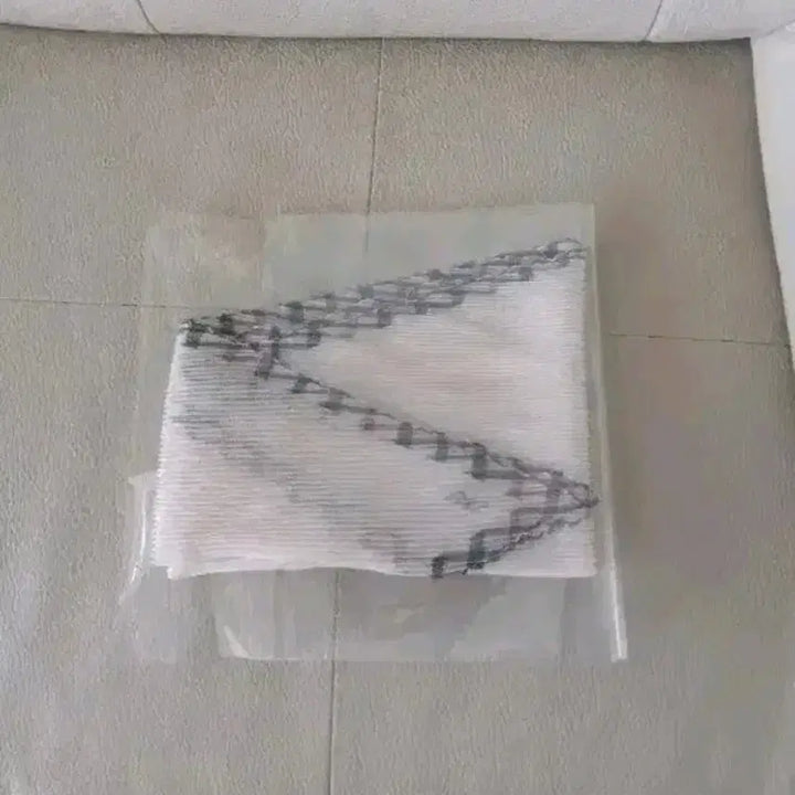 [SOLD OUT] 새상품)닥스 쁘띠 플리츠 스카프(아이보리)