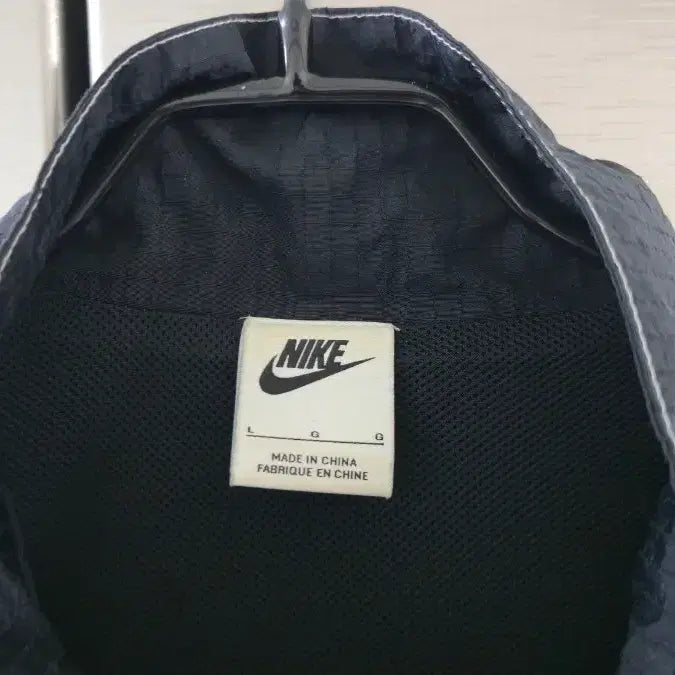 [SOLD OUT] [NIKE] 나이키 우먼즈 스우시 리펠 우븐 자켓