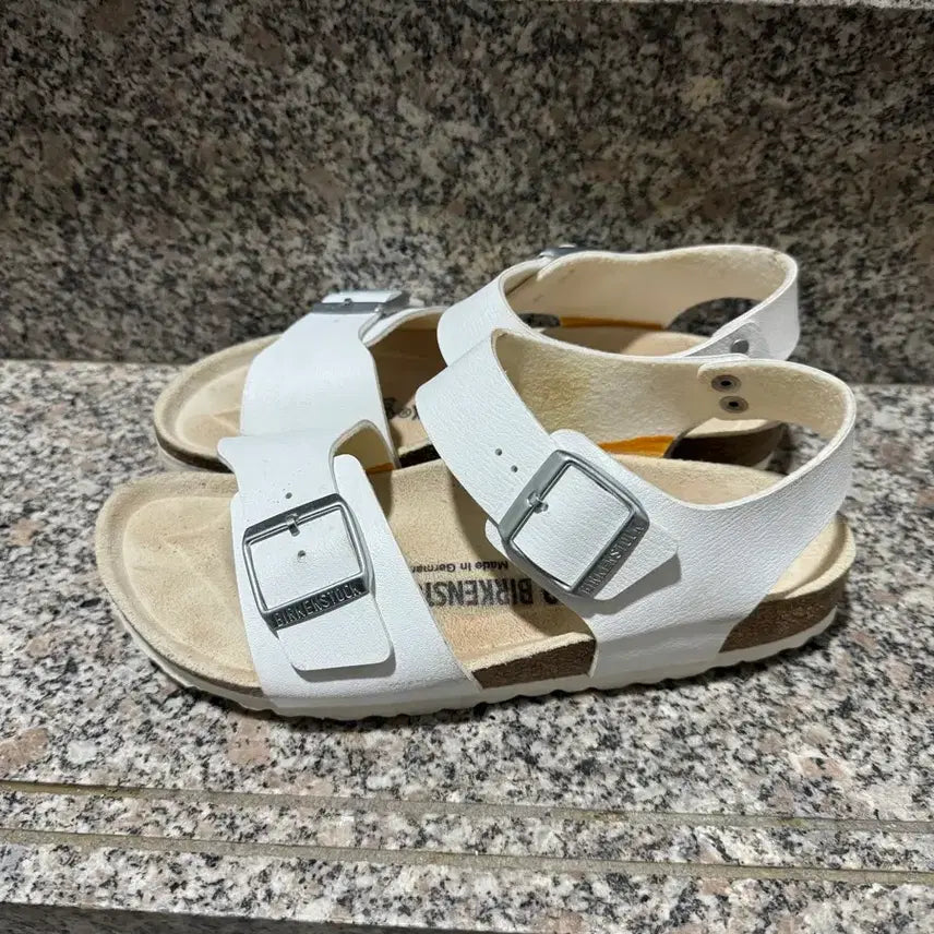 [BUNJANG] Birkenstock Milano 39 Sandals / 버켄스탁 밀라노 39 사이즈 250