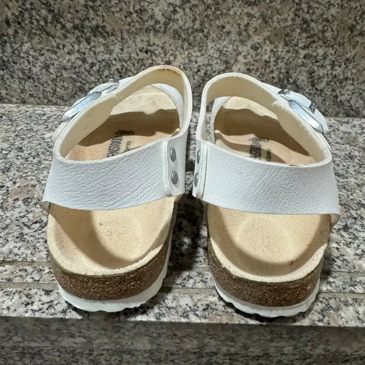 [BUNJANG] Birkenstock Milano 39 Sandals / 버켄스탁 밀라노 39 사이즈 250