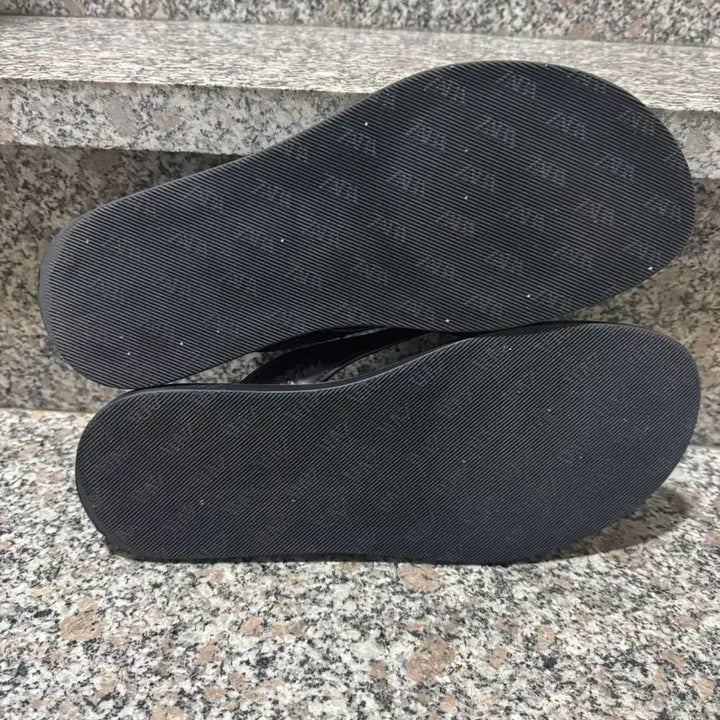 [BUNJANG] ZARA Jerusalem Black Leather Sandals (Size 43) / 자라 ZARA 예루살렘 블랙 레더 샌들 43 사이즈 275