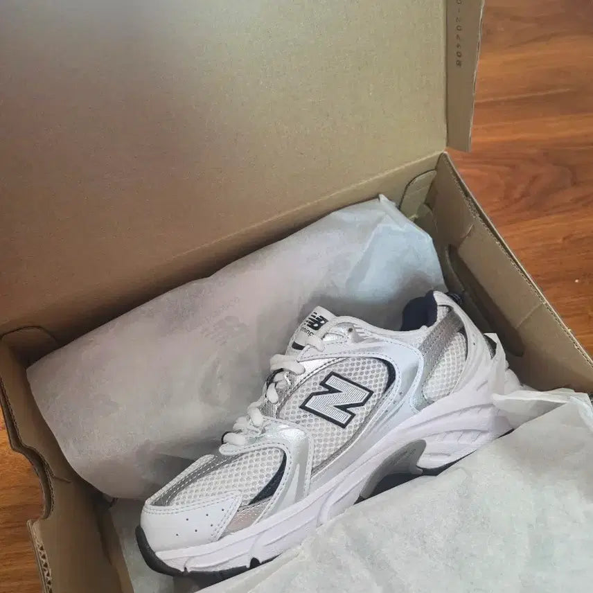 [BUNJANG] New Balance 530 White Silver Sneakers / 뉴발란스 530 화이트 실버 운동화
