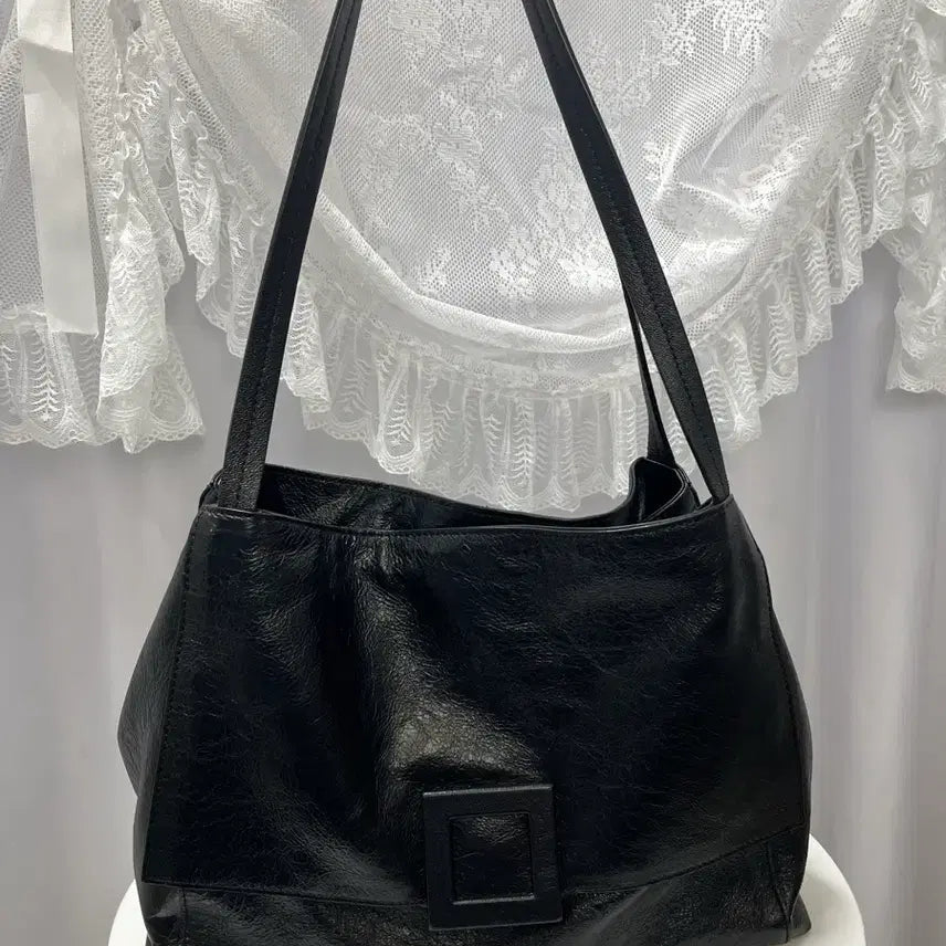 [BUNJANG] Lounge and Lunge Capri M Shoulder Bag / 루즈앤라운지 카프리 M 숄더백