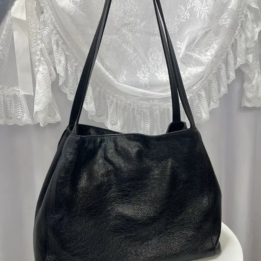 [BUNJANG] Lounge and Lunge Capri M Shoulder Bag / 루즈앤라운지 카프리 M 숄더백