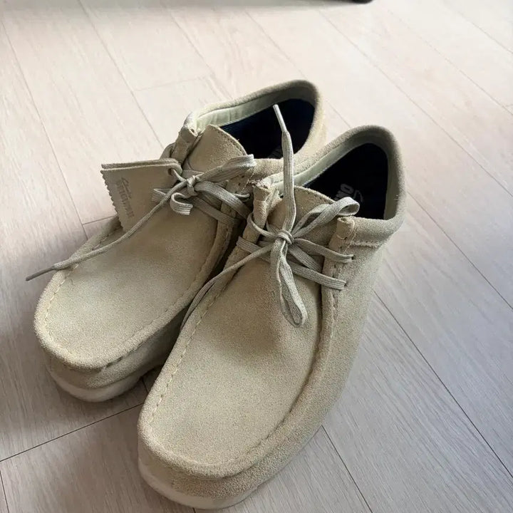 [BUNJANG] Clarks Wallabee Maple Suede Gore-Tex Shoes / 클락스 왈라비 메이플 스웨이드 고어텍스 uk9