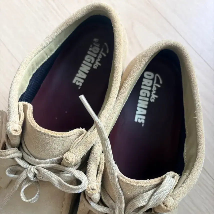 [BUNJANG] Clarks Wallabee Maple Suede Gore-Tex Shoes / 클락스 왈라비 메이플 스웨이드 고어텍스 uk9