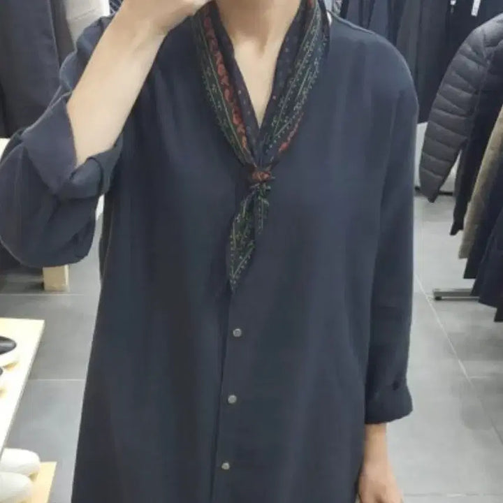 [SOLD OUT] 플라워 패턴스카프 (새상품)