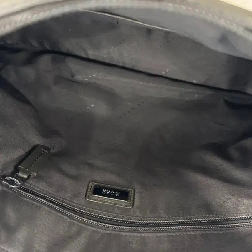 [BUNJANG] Hugo Boss Aspen S Doc Leather Briefcase / 휴고보스 리얼 가죽 서류가방