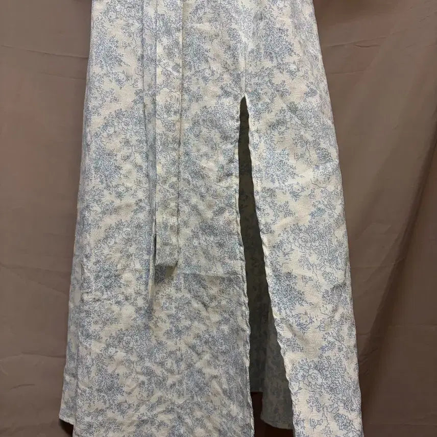 [SOLD OUT] 플라워 패턴 블루 한 여름 시원한 롱 원피스