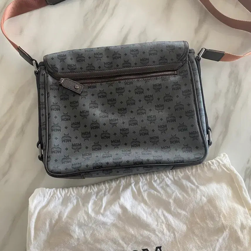 [SOLD OUT] MCM 크로스백