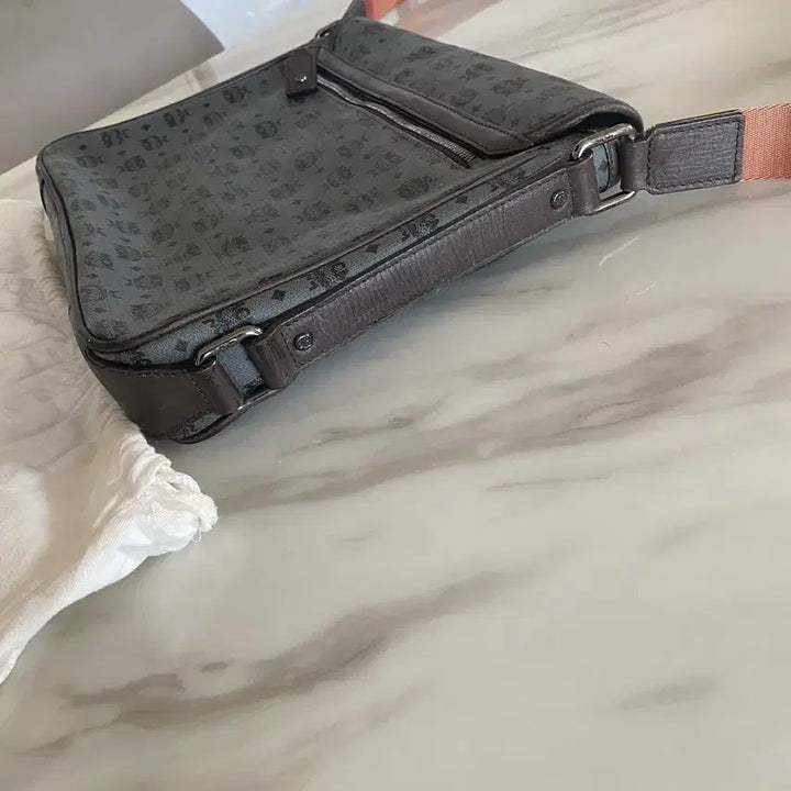 [SOLD OUT] MCM 크로스백