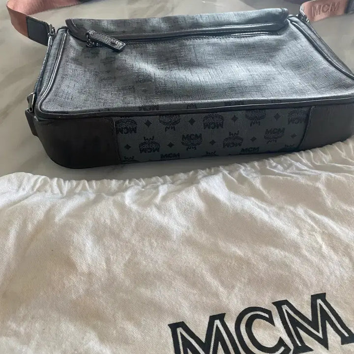 [SOLD OUT] MCM 크로스백