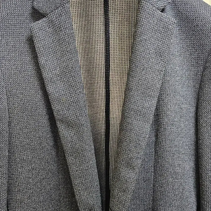 [SOLD OUT] DKNY