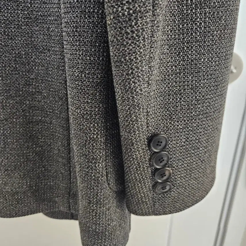 [SOLD OUT] DKNY