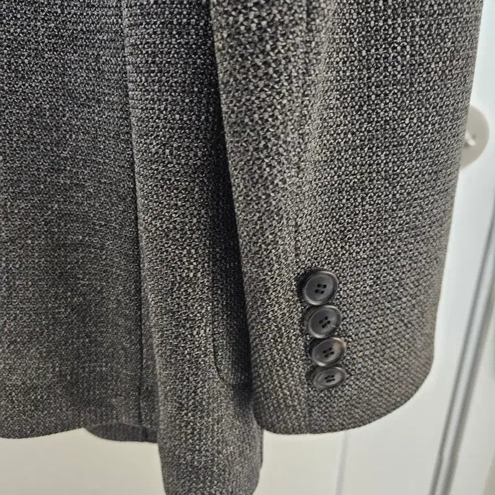 [SOLD OUT] DKNY