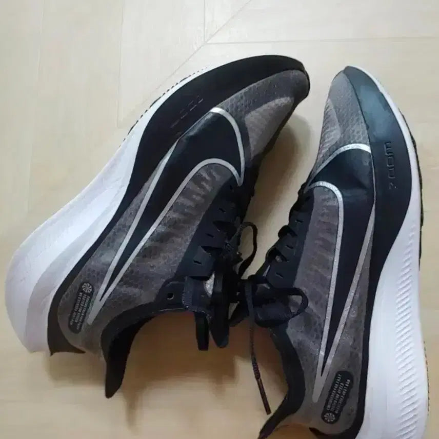 [SOLD OUT] 나이키 ZOOM GRAVITY 블랙 우먼 250