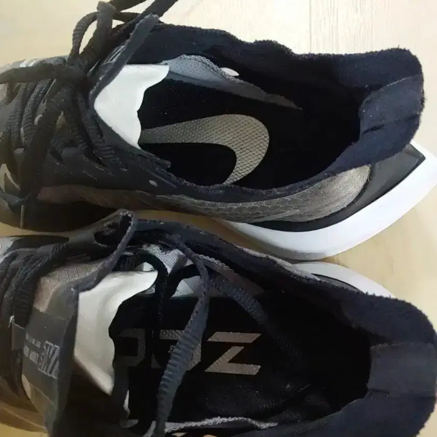 [SOLD OUT] 나이키 ZOOM GRAVITY 블랙 우먼 250