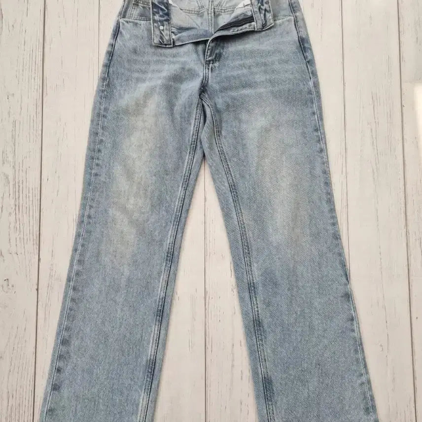 [BUNJANG] Marithé + François Girbaud Straight Denim Jeans / [브랜드 정품] 마리떼 프랑소와 저버 스트레이트 데님 (25사이즈)