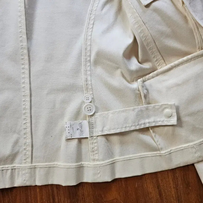 [BUNJANG] A/X Armani Exchange White Jacket / A/X 알마니 엑스체인지 화이트쟈켓 재킷