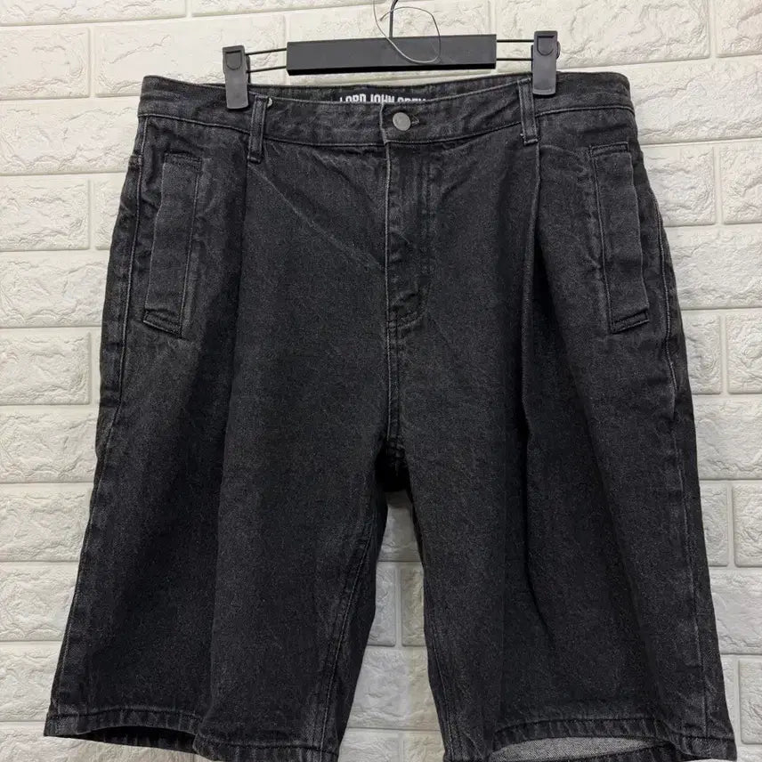 [SOLD OUT] 로드존그레이 반바지 XL
