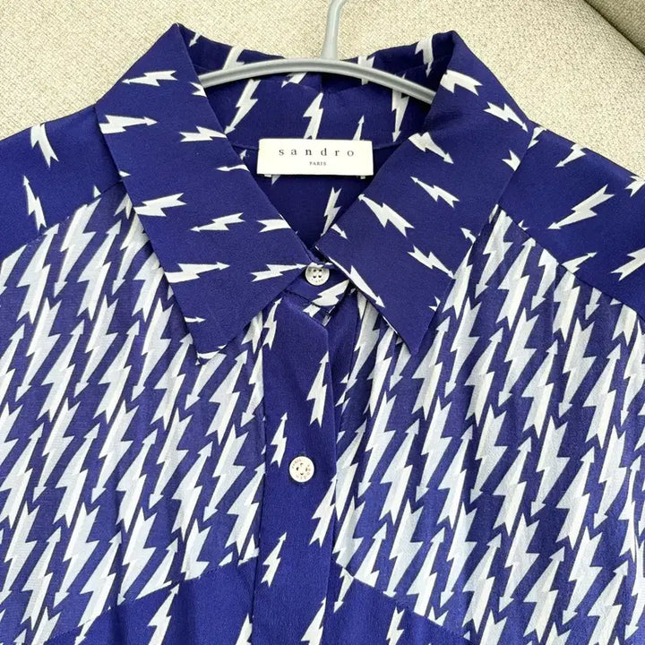 [BUNJANG] Sandro Cinie Lightning Bolt Print Shirt / 산드로 프린팅 블루 셔츠_Cinie Lightning Bolt Print