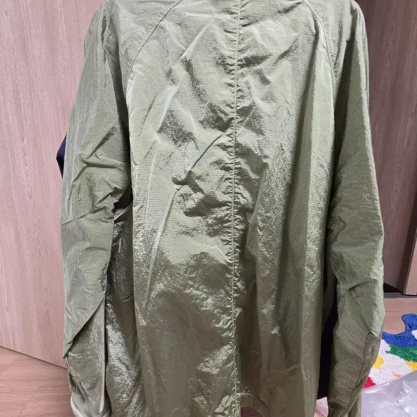 [BUNJANG] Stone Island Light Green Windbreaker Jacket / 스톤아일랜드 라이트 그린 바람막이 자켓