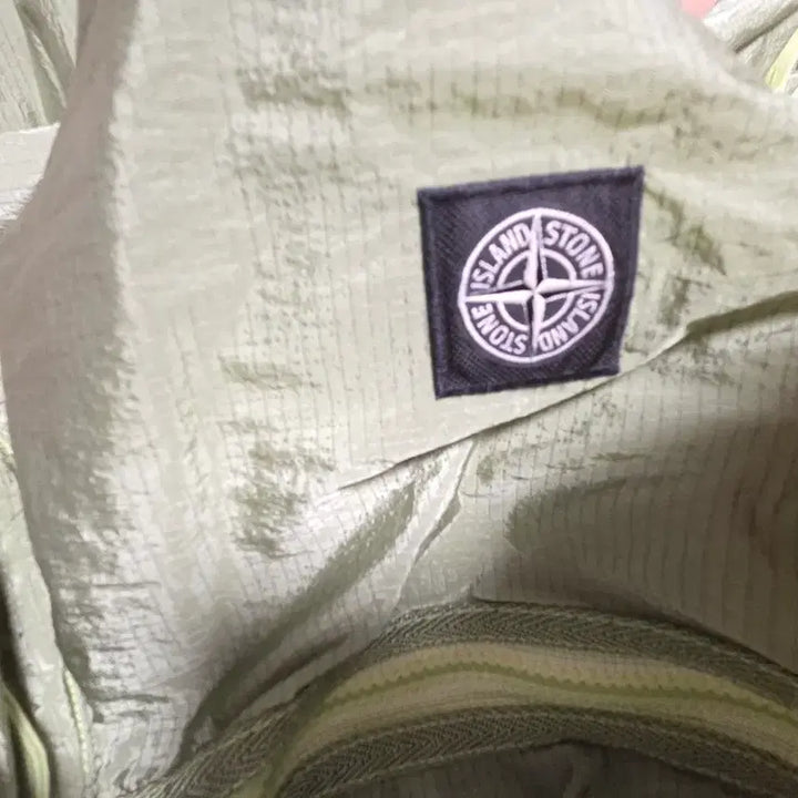 [BUNJANG] Stone Island Light Green Windbreaker Jacket / 스톤아일랜드 라이트 그린 바람막이 자켓