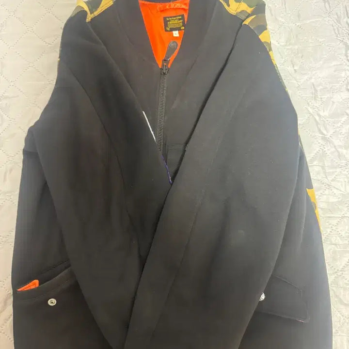 [SOLD OUT] BAPE 샤크 카모 후드집업 블랙 100사이즈