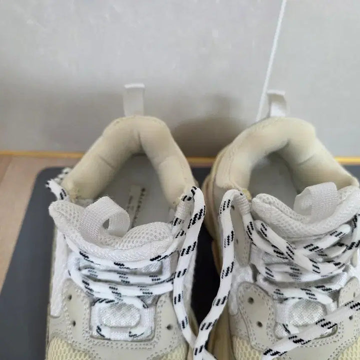 [BUNJANG] Balenciaga Triple S Sneakers / 발렌시아가 트리플s 35사이즈