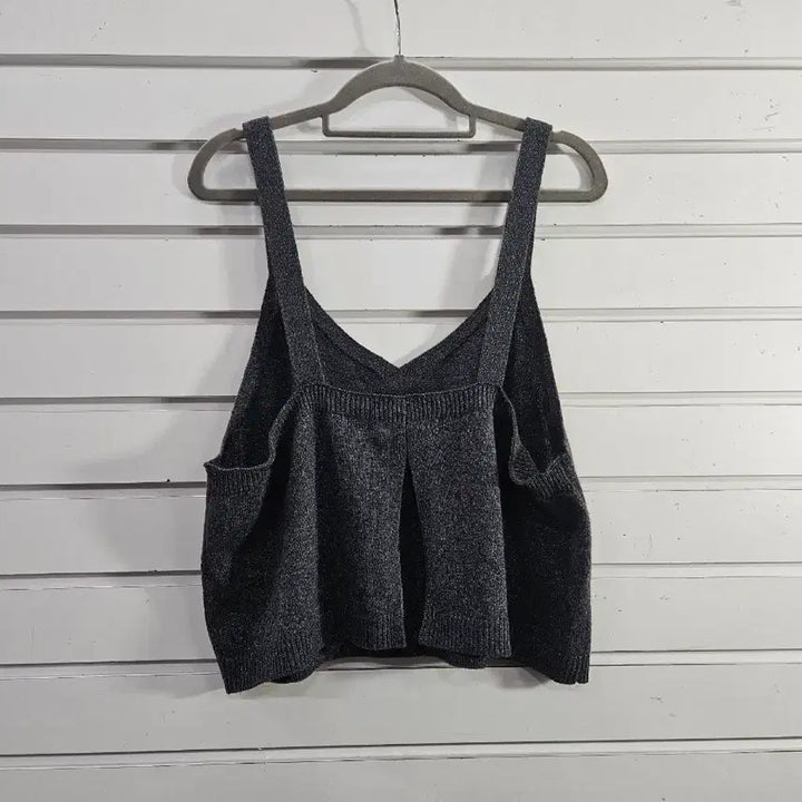 [BUNJANG] Jin Gray Pearl Back Slit Knit Tank Top / 진그레이  펄 뒷트임  끈니트조끼66/보물찾기천사