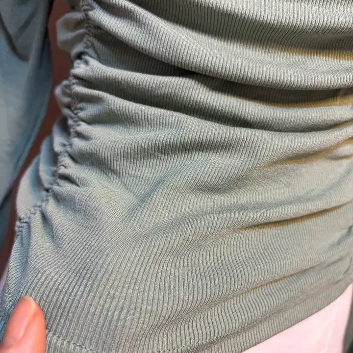 [SOLD OUT] 민트 셔링 긴팔 블라우스