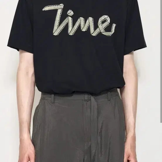 [BUNJANG] Time Homme Applique Short Sleeve T-shirt (Black) / 타임옴므 25SS 아플리케 반팔 95