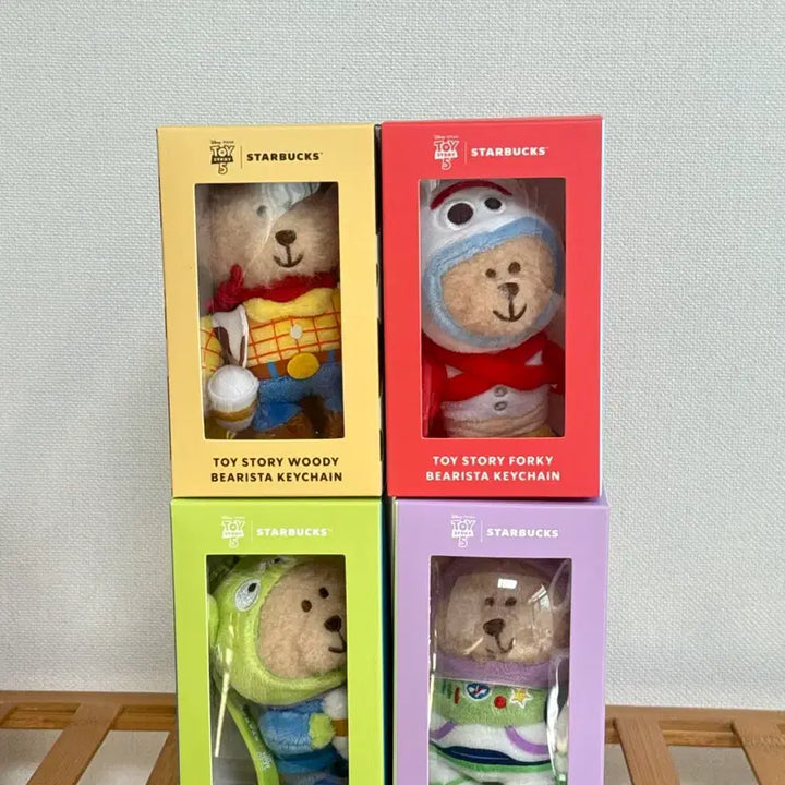 [SOLD OUT] 4종세트/ 무료배송)스타벅스x토이스토리 베어리스타 키링 풀세트