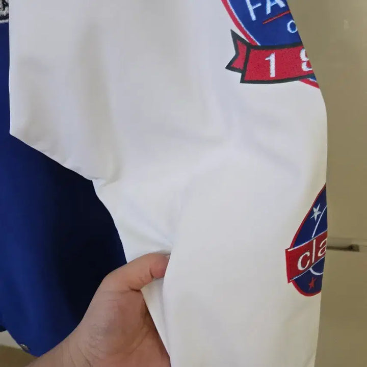 [BUNJANG] Blue and White Baseball Jacket / 블루 화이트 배색 야구 점퍼