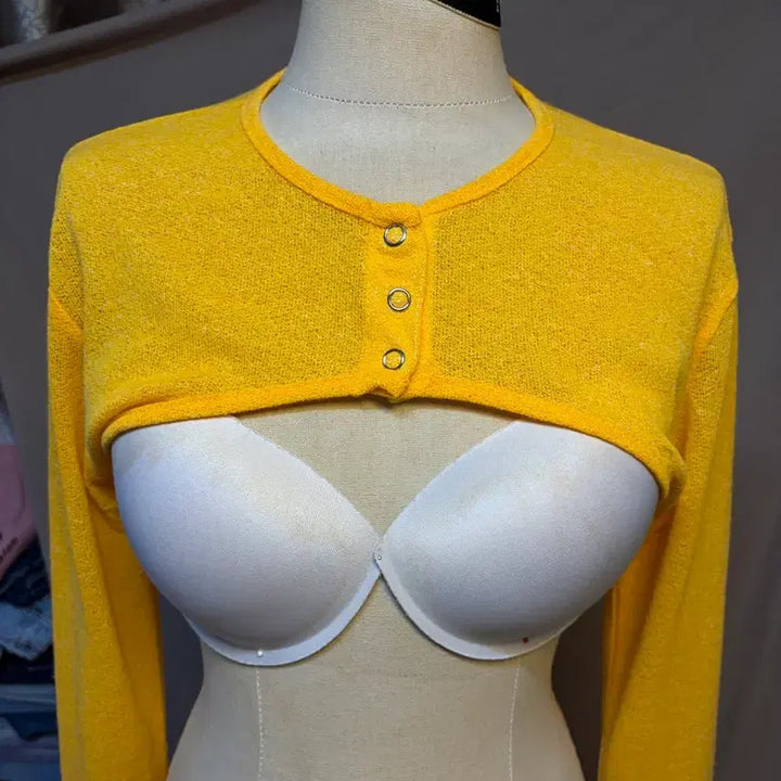 [BUNJANG] Yellow Crop Knit Cardigan / 옐로우 크롭 니트 가디건 개나리컬러