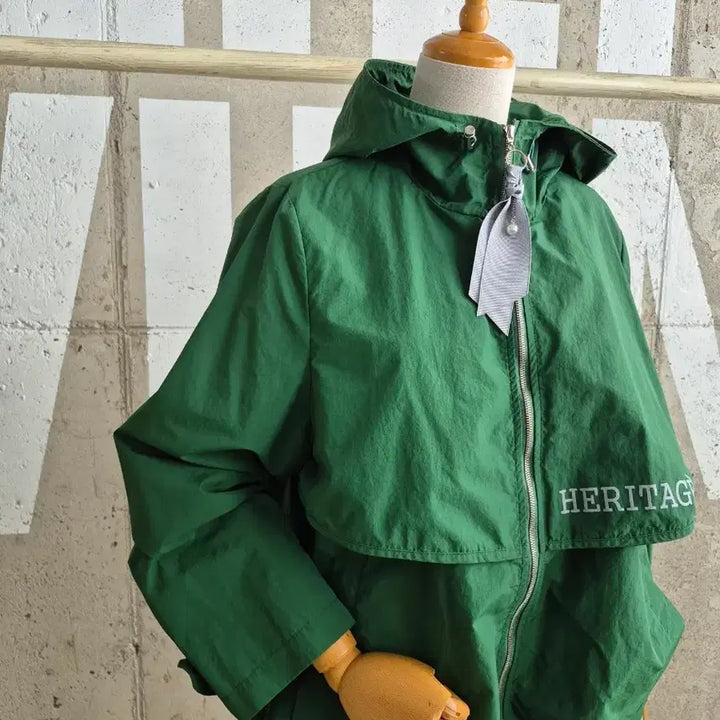 [SOLD OUT] 헤리티지 그린 후드 바람막이 점퍼