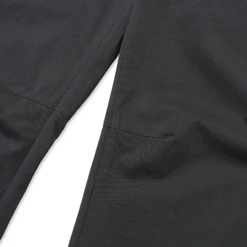 [SOLD OUT] 인템포무드-새들 커브드 치노 팬츠(차콜/L)