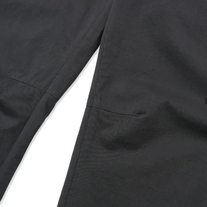 [SOLD OUT] 인템포무드-새들 커브드 치노 팬츠(차콜/L)