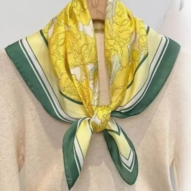 [SOLD OUT] 플라워 프린트 스카프 (새상품)