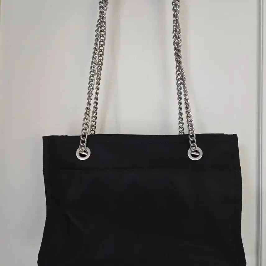 [SOLD OUT] 제이에스티나 나일론 체인 숄더백