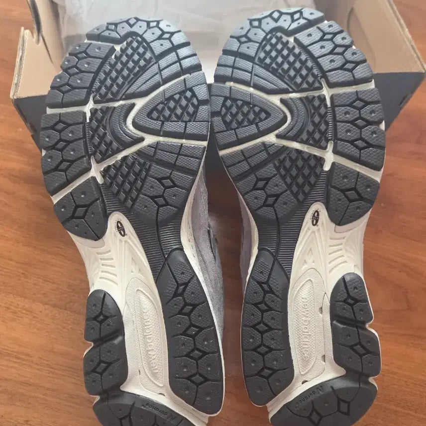 [BUNJANG] New Balance ML2002RC Running Shoes / 뉴발란스 클래식 남성 런닝화 ML2002RC(정품)