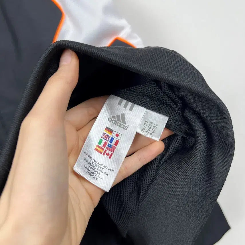 [SOLD OUT] 아디다스 올드스쿨 스타 우븐 바람막이 자켓 점퍼 105 XL 라덴 빈티지
